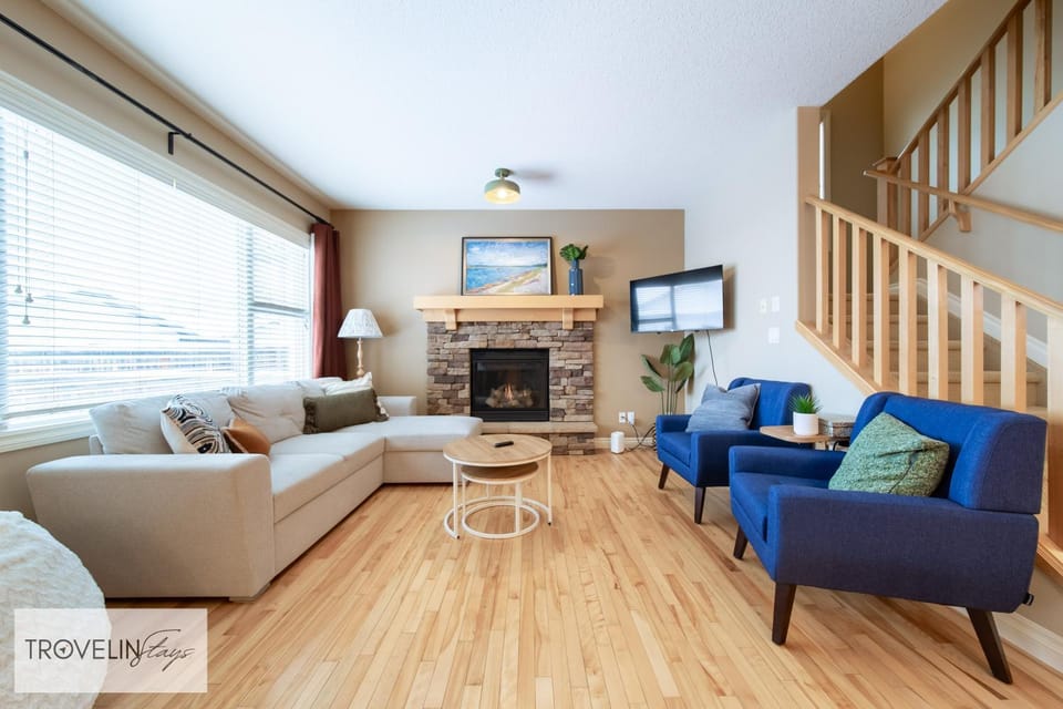 TV and multimedia, Living room, fireplace