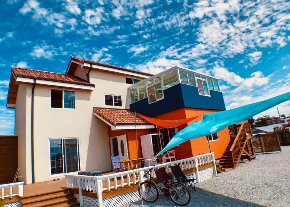 Property building, Day, Cycling