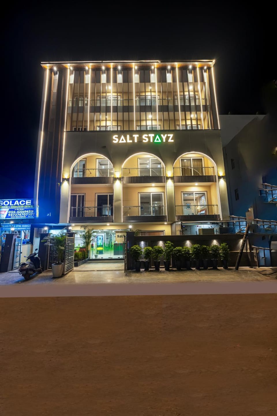 Property building, Facade/entrance, Night, Parking