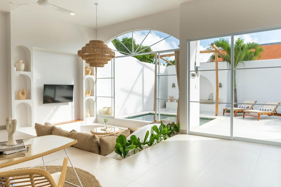 Enya Villas, Brand New Boutique Mediterranean Villa in Bali