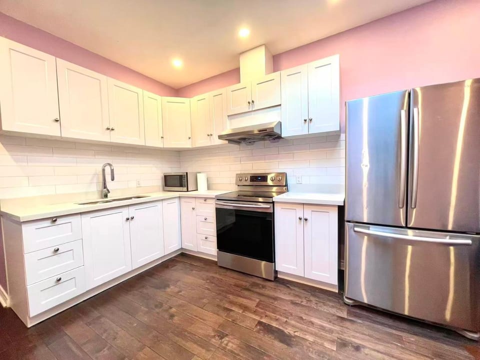 Kitchen or kitchenette, Kitchen or kitchenette