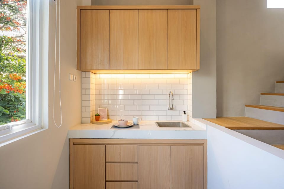 Kitchen or kitchenette