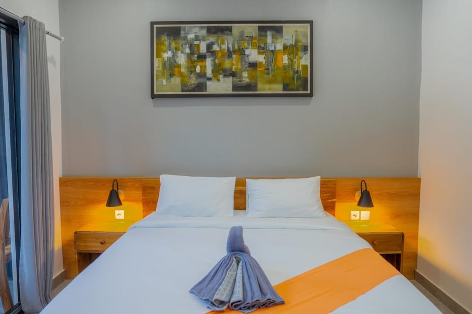 Bed, Decorative detail, Bedroom