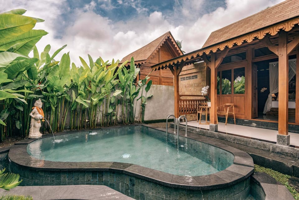 Day, Natural landscape, Garden, Garden, Balcony/Terrace, Pool view, Swimming pool
