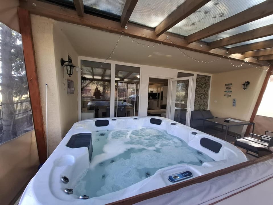 Natural landscape, Hot Tub