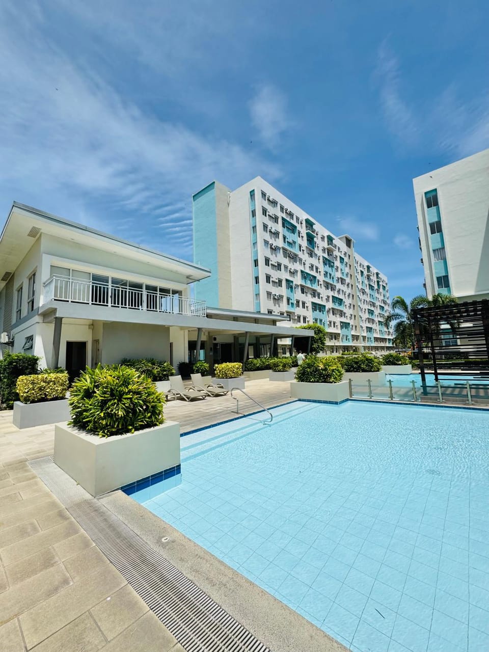 Bright & Cozy 2BR - Sea view at Marina Spatial Apartment in Dumaguete