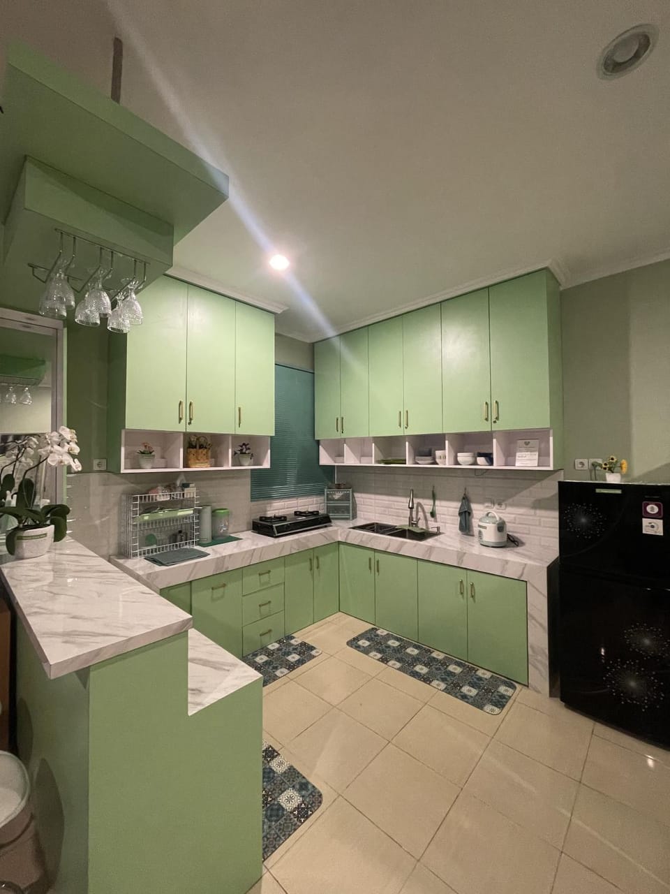 Communal kitchen, kitchen