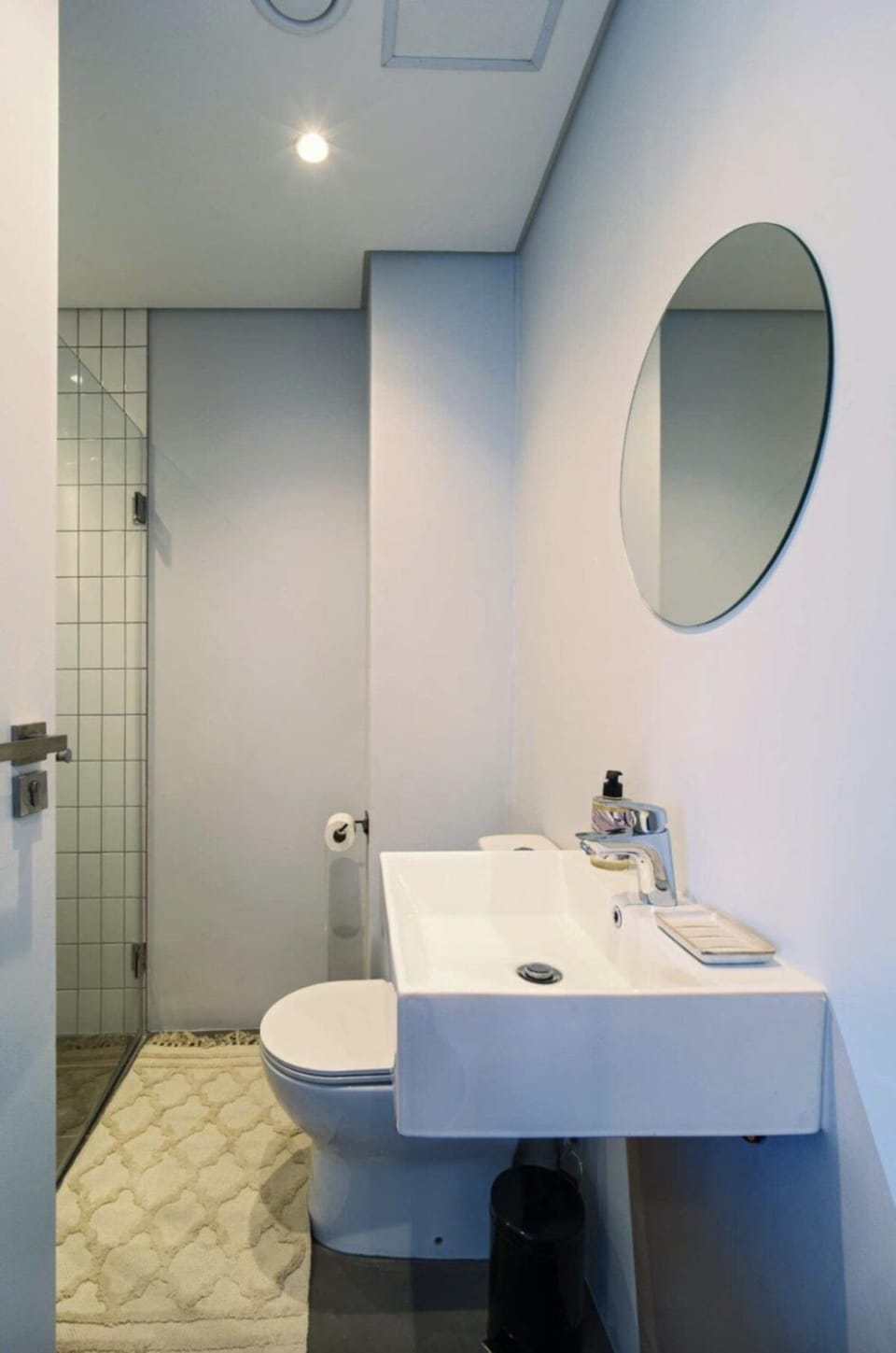 Two Bed Sea Point Rooftop Pool Apartment in Sea Point