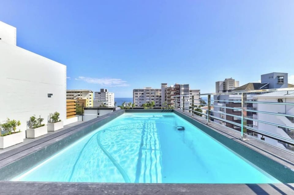 Two Bed Sea Point Rooftop Pool Apartment in Sea Point