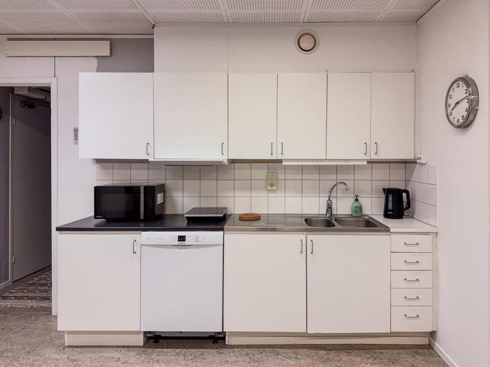 Coffee/tea facilities, Kitchen or kitchenette, minibar, toaster