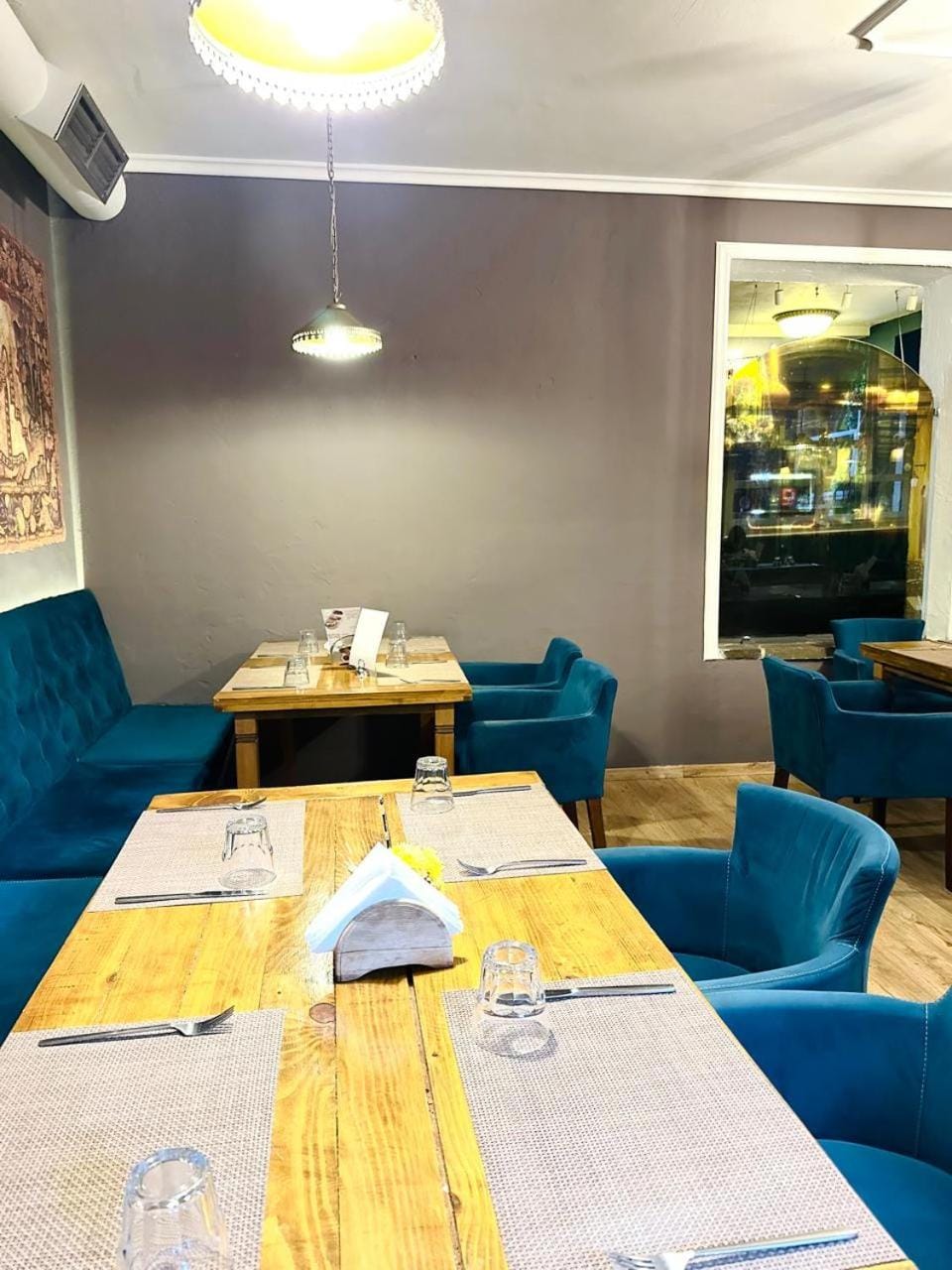 Restaurant/places to eat