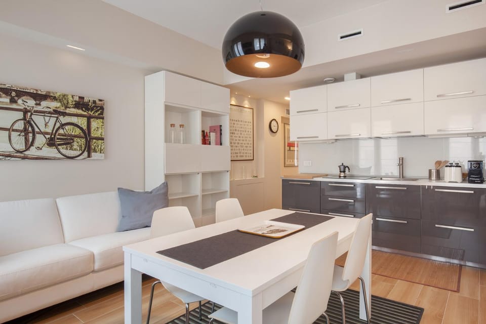 Kitchen or kitchenette, Living room, Dining area