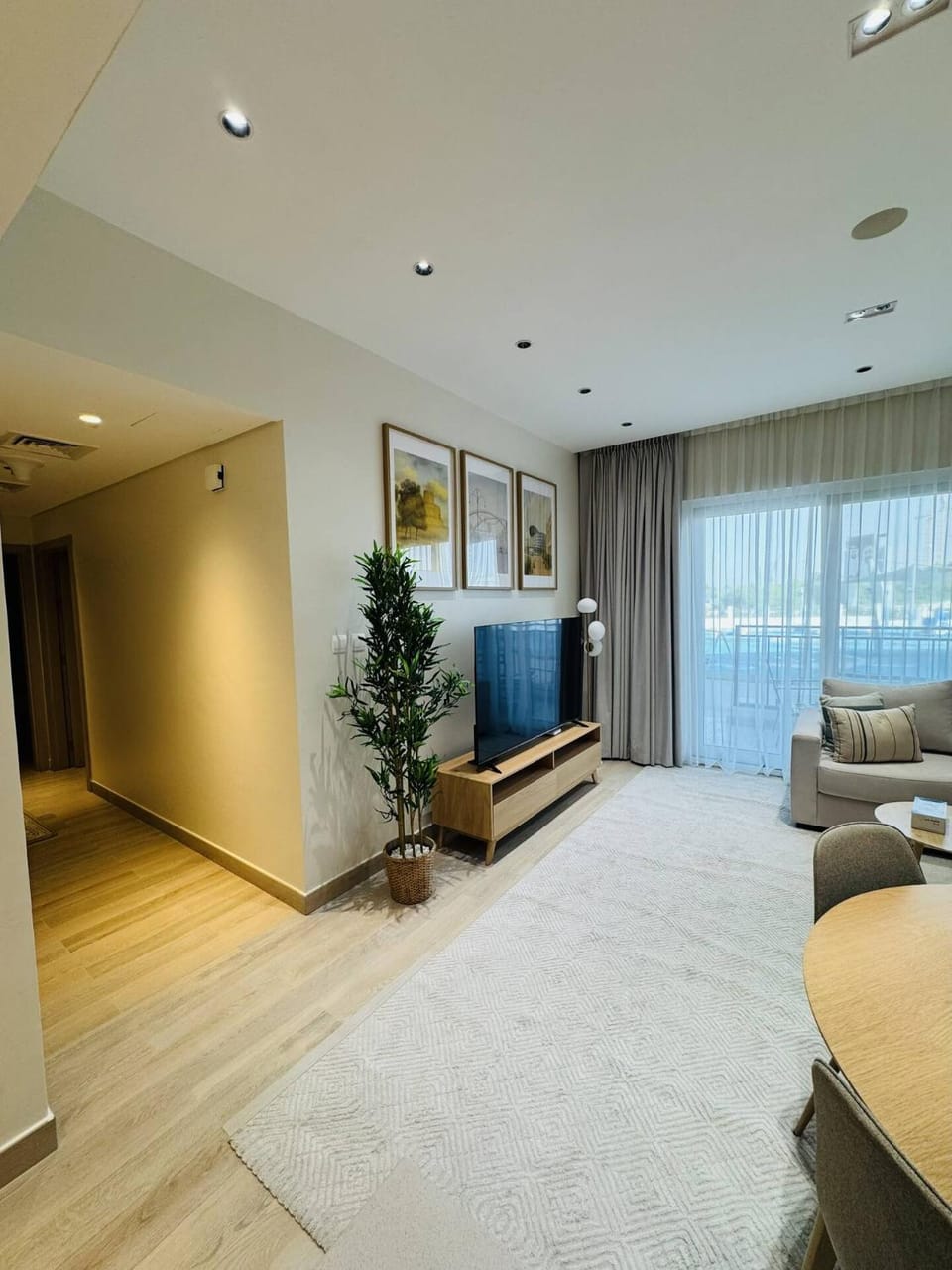Communal lounge/ TV room, TV and multimedia, Living room, Seating area
