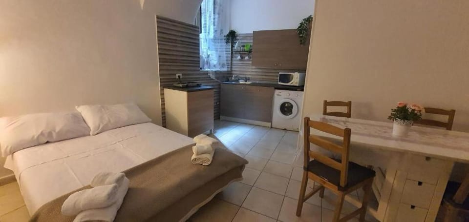 Historic Center Apartment in Naples