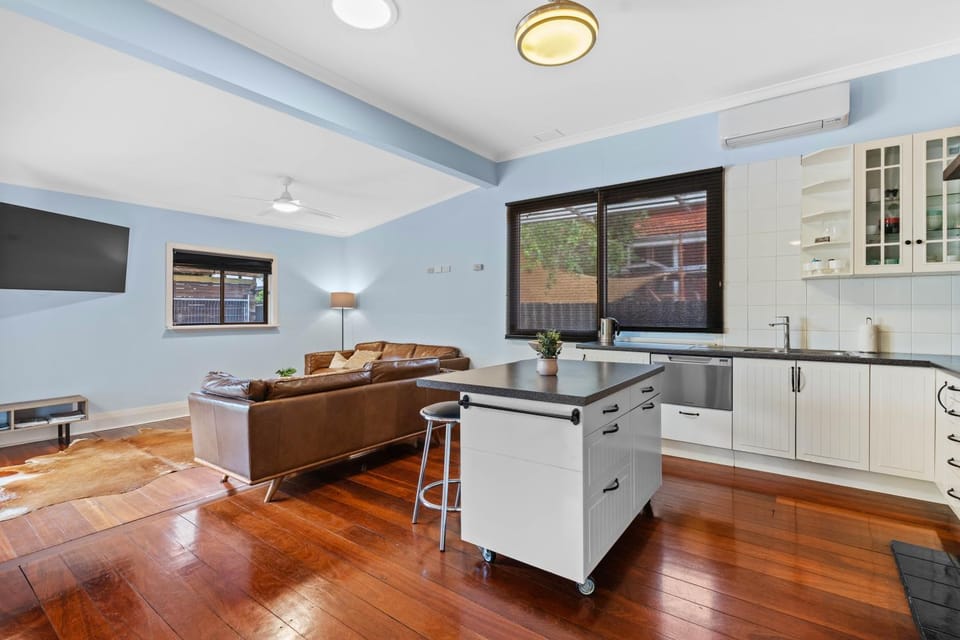 South Freo Bungalow - Hidden Spa Bath House in Perth