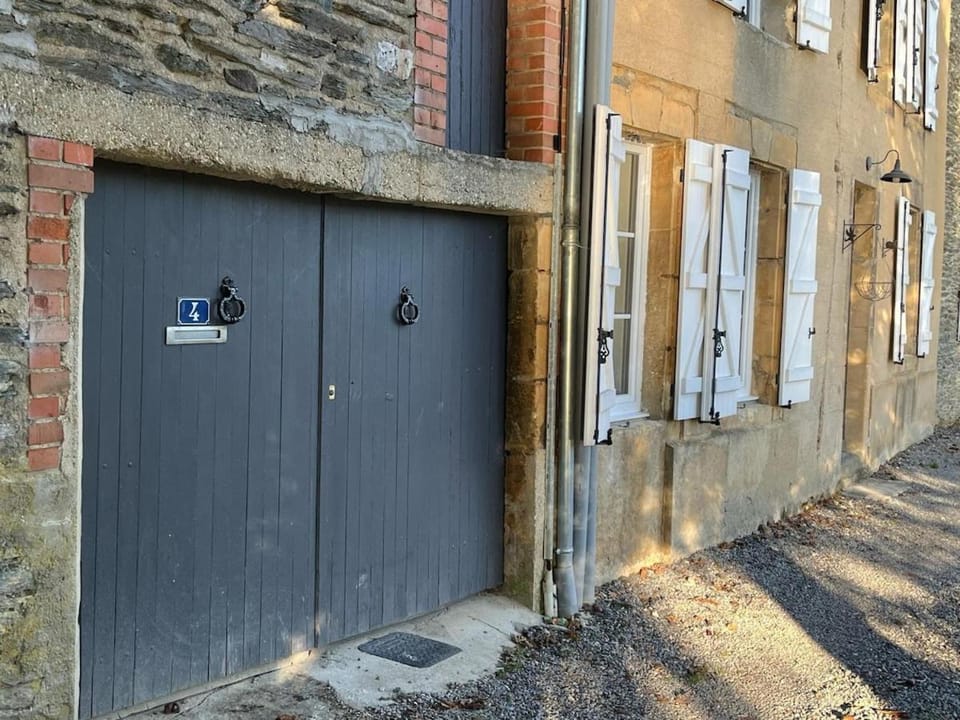 Maison authentique en bord de Meuse House in Grand Est