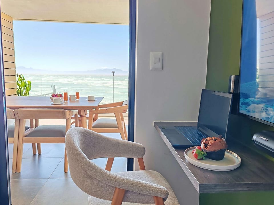 Wavescapes Botanical Stay Apartment in Cape Town