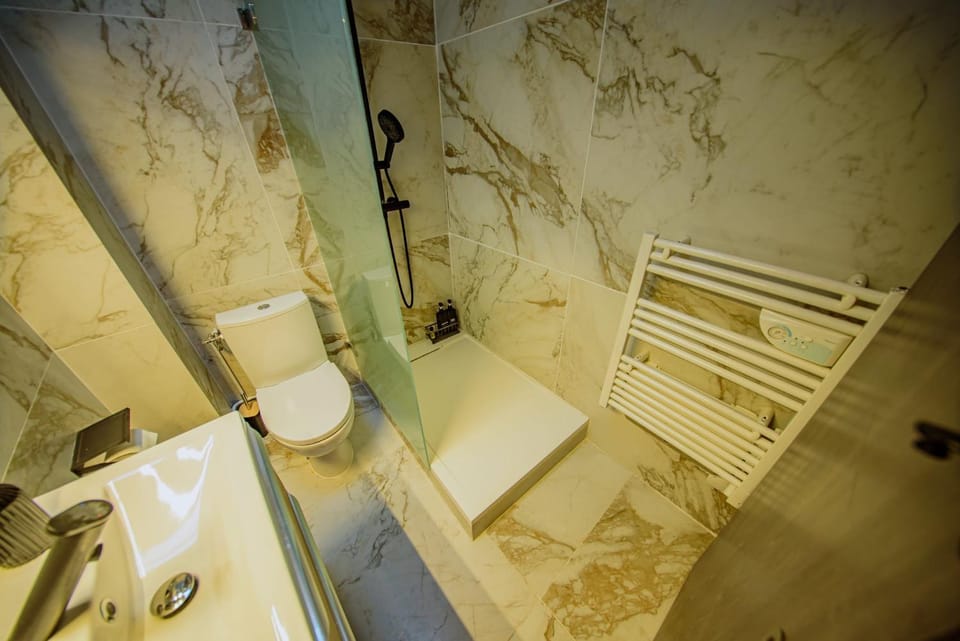 Suite cosy & Jacuzzi - Arles centre- climatisée Apartment in Arles