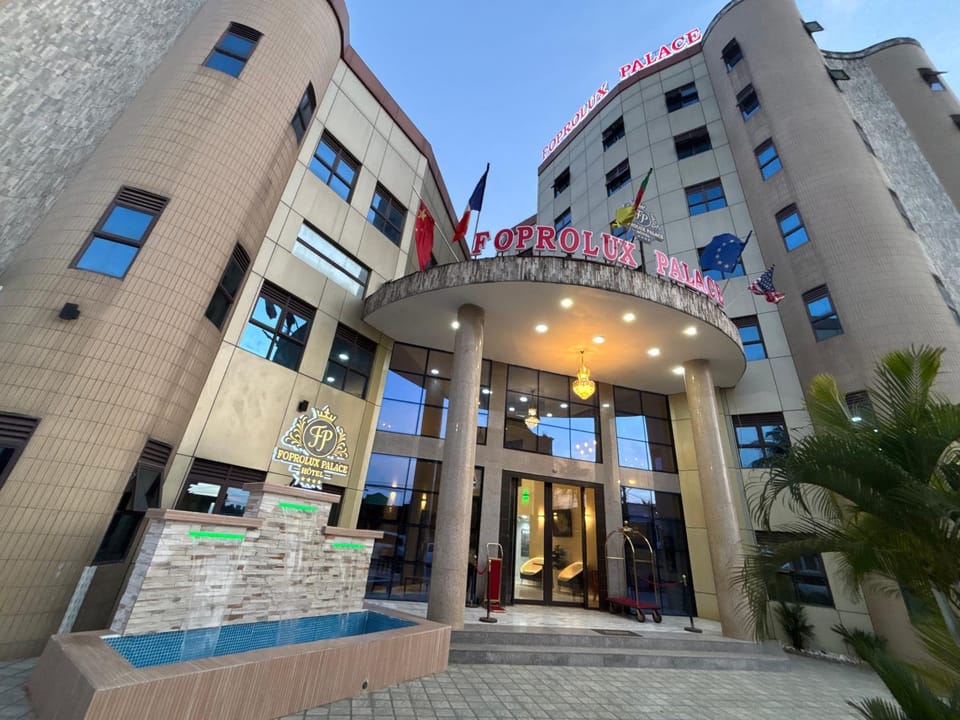Property building, Facade/entrance
