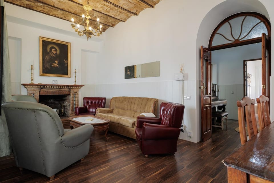 Property building, Living room