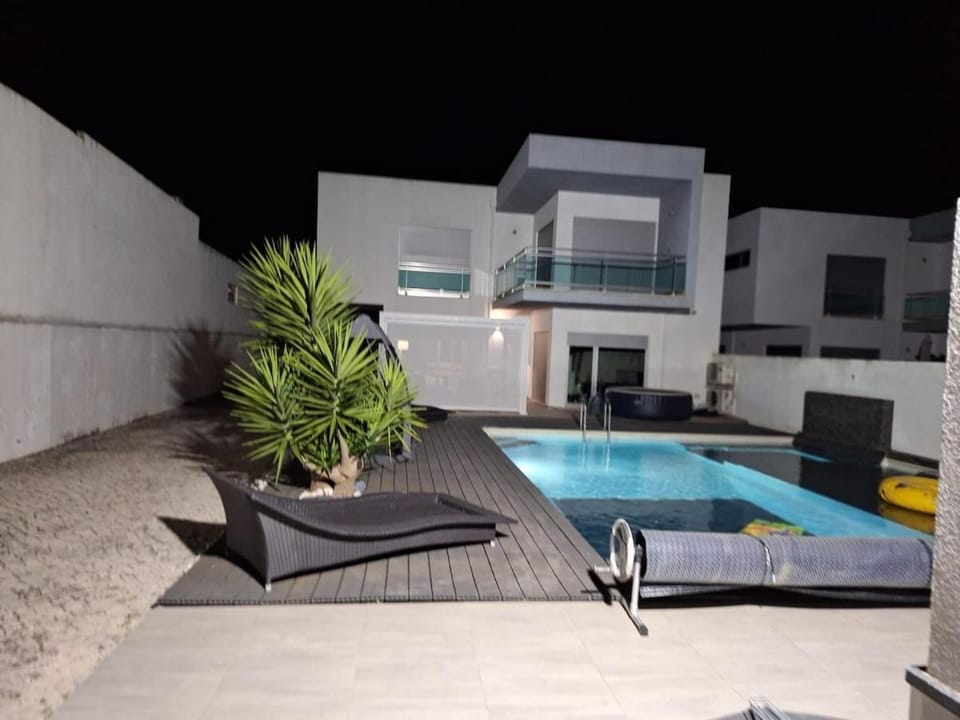 Villa Clemente Villa in Lisbon District
