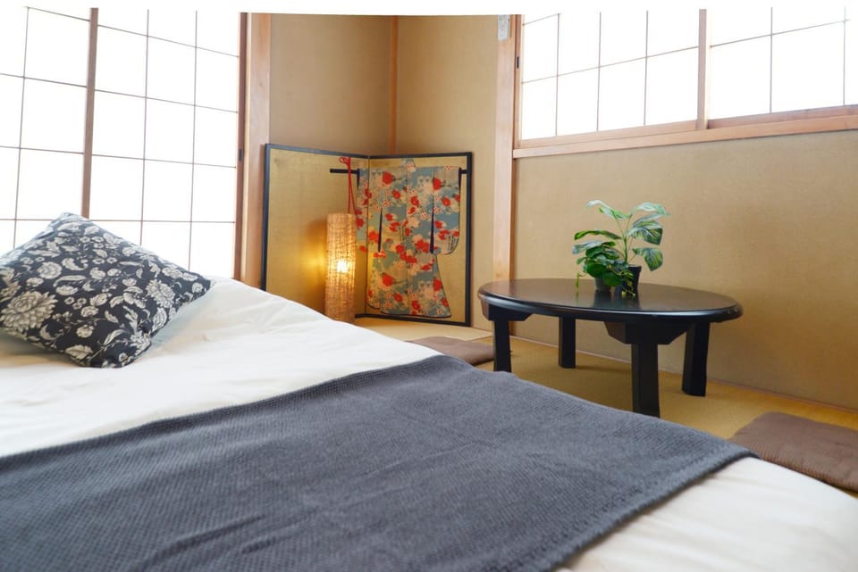Photo of the whole room, Decorative detail, Bedroom