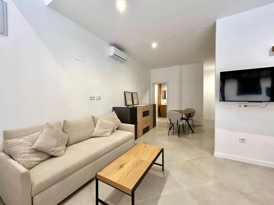 Raval House 3 Apartment in Alicante
