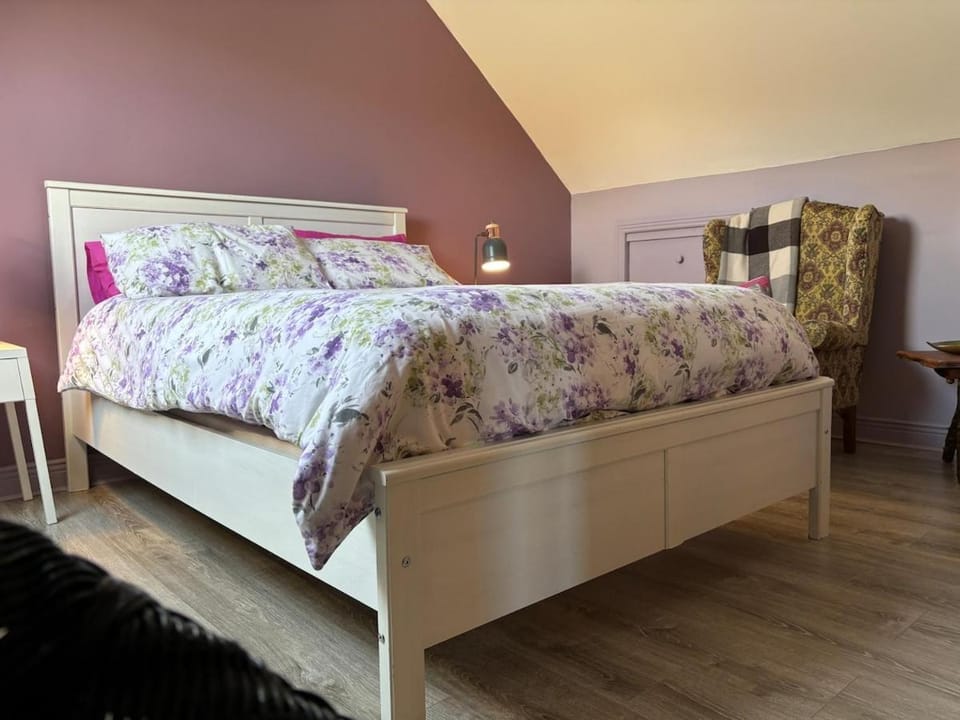 Newly refurbished Bespoke Self-Catering Apartment Apartment in County Clare