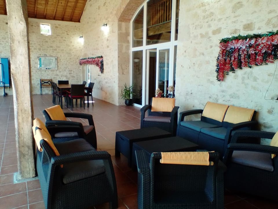 Balcony/Terrace, Living room