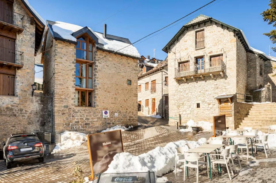 El Pajar de la Leña - tucasaenlospirineos Villa in Aragon