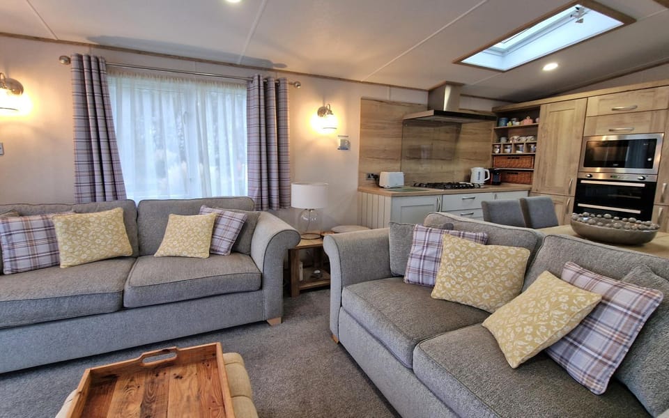 The Goodlife, Luxury Stay, The Boulevard, Green Lawns House in Selsey