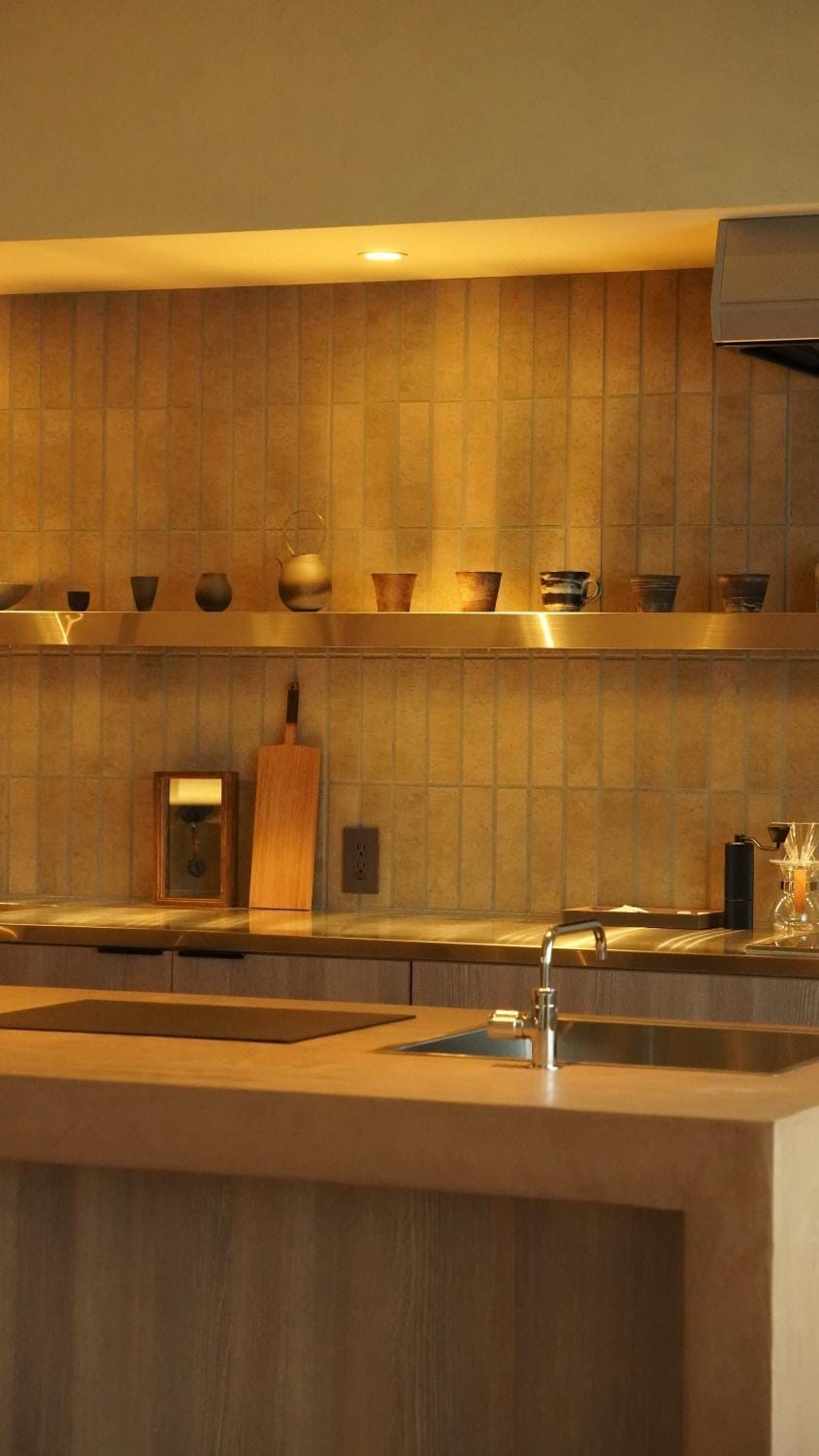 Coffee/tea facilities, Photo of the whole room, Drinks, microwave, stove, kitchen, air conditioner