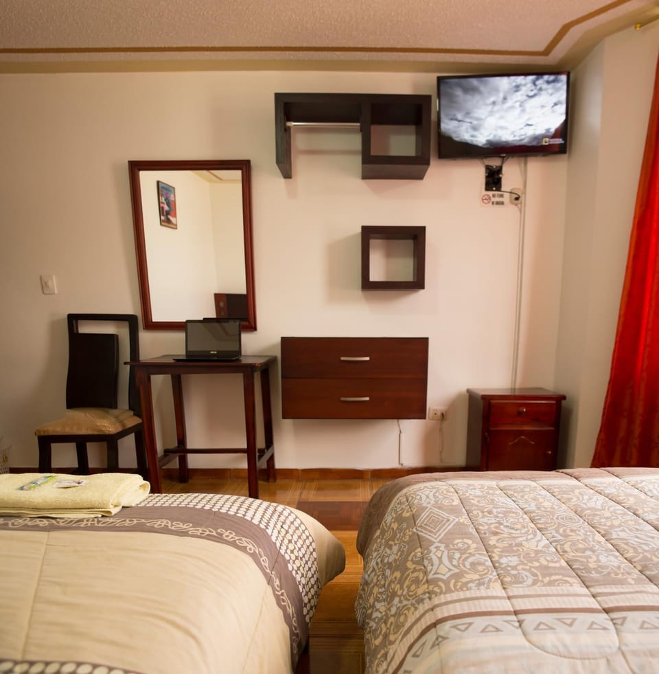 Other, Photo of the whole room, Decorative detail, Decorative detail