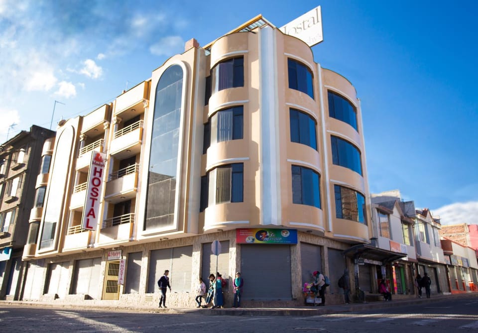 Property building, Facade/entrance, Off site, Other, Decorative detail