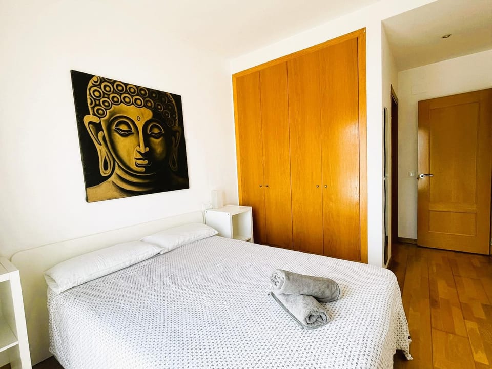 ENJOY in Beautiful flat in front of the sea and beach Apartment in Garraf