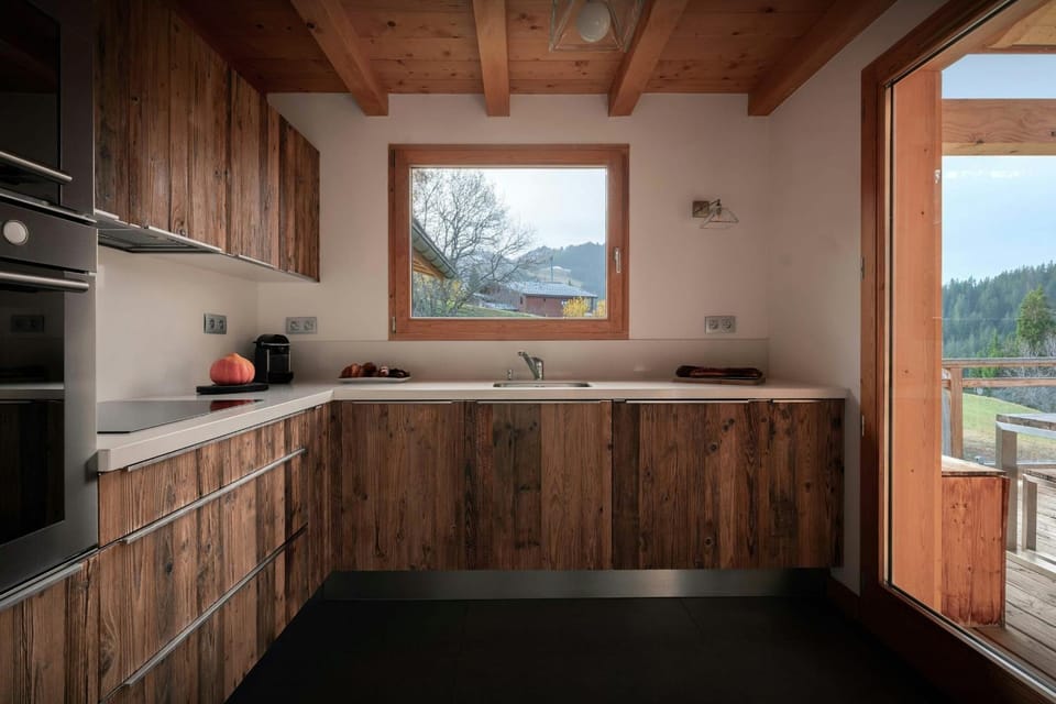 View (from property/room), Kitchen or kitchenette