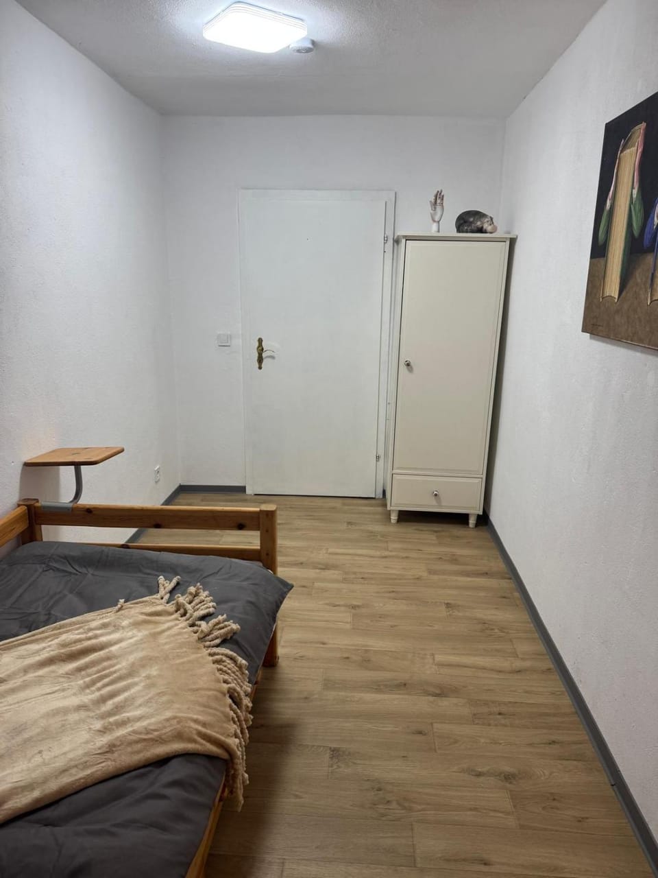 Bed, Photo of the whole room, Bedroom, wardrobe