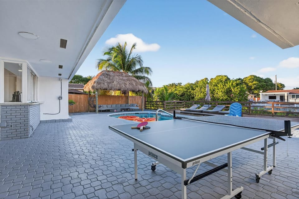 Table tennis