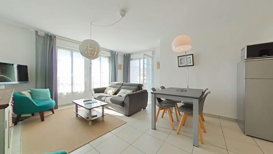 SG390-121 - Appart 3 pièces 6 couchages SAINT GILLES CROIX DE VIE Apartment in Saint-Gilles-Croix-de-Vie
