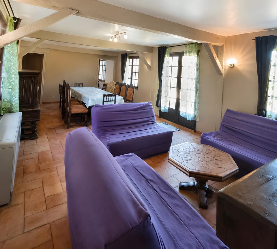 Property building, Living room