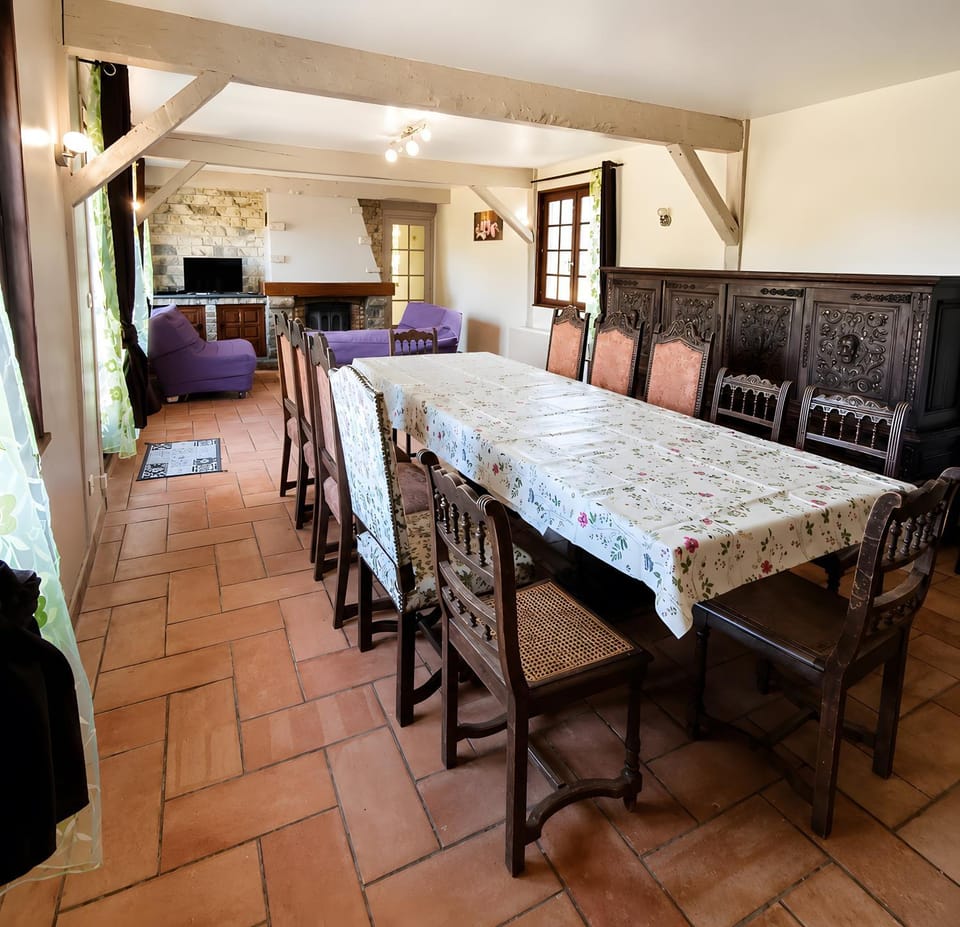 Property building, Living room