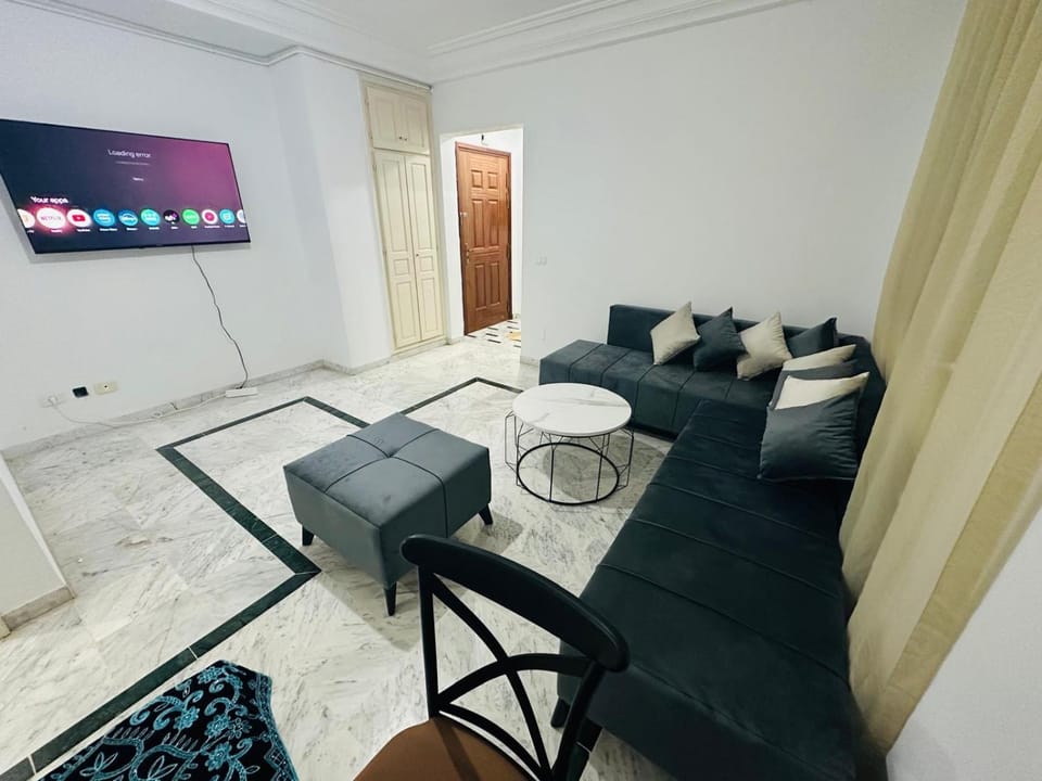 Eden Cozy Airport Apartment in Tunis Governorate, Tunisia