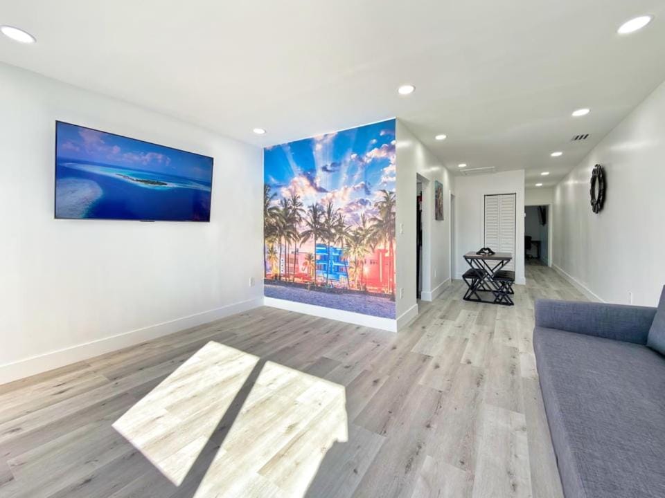 Lux Miami Escape - Near Brickell- Free Parking House in Miami