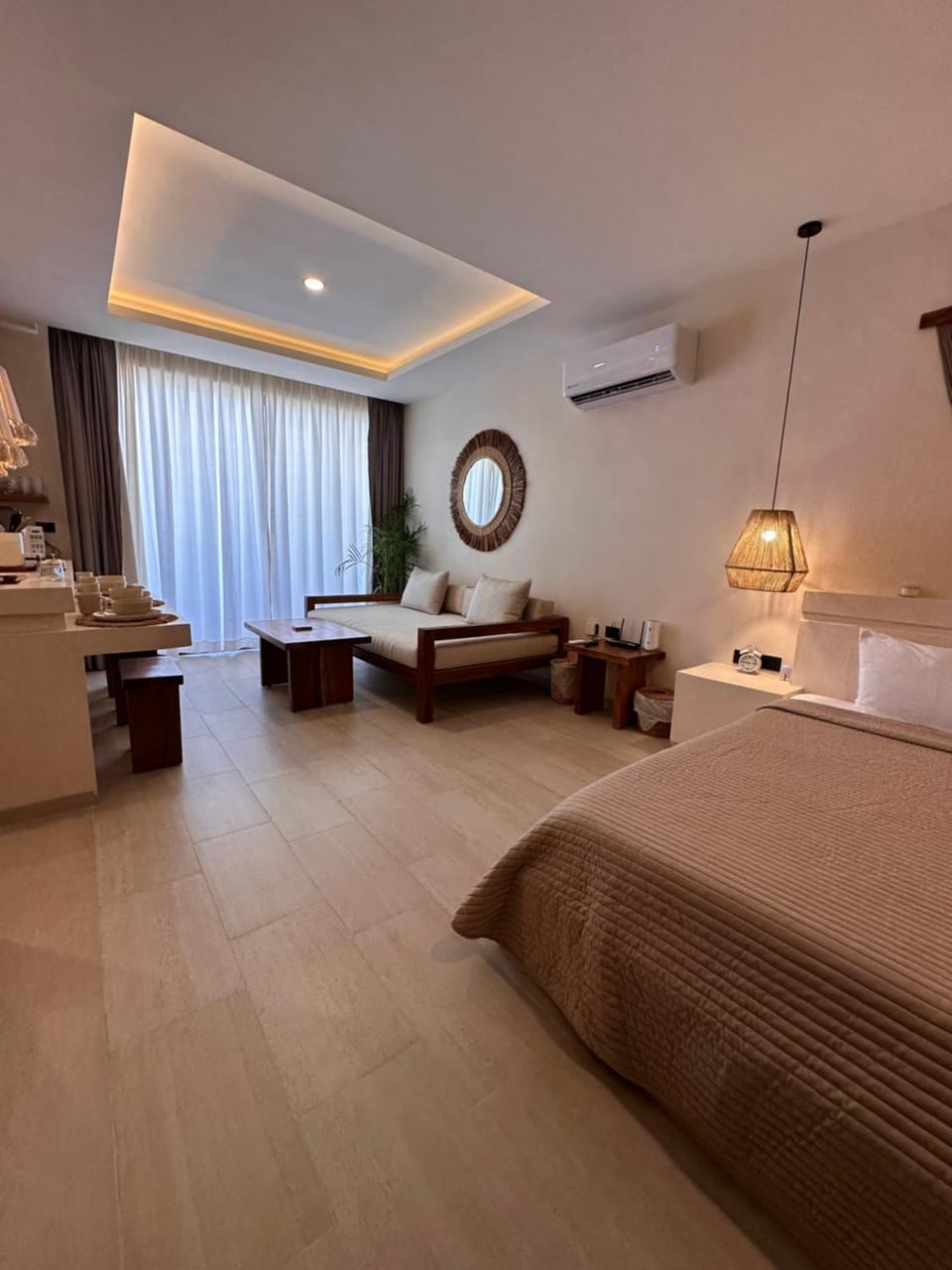 Bed, Bedroom, towels, air conditioner