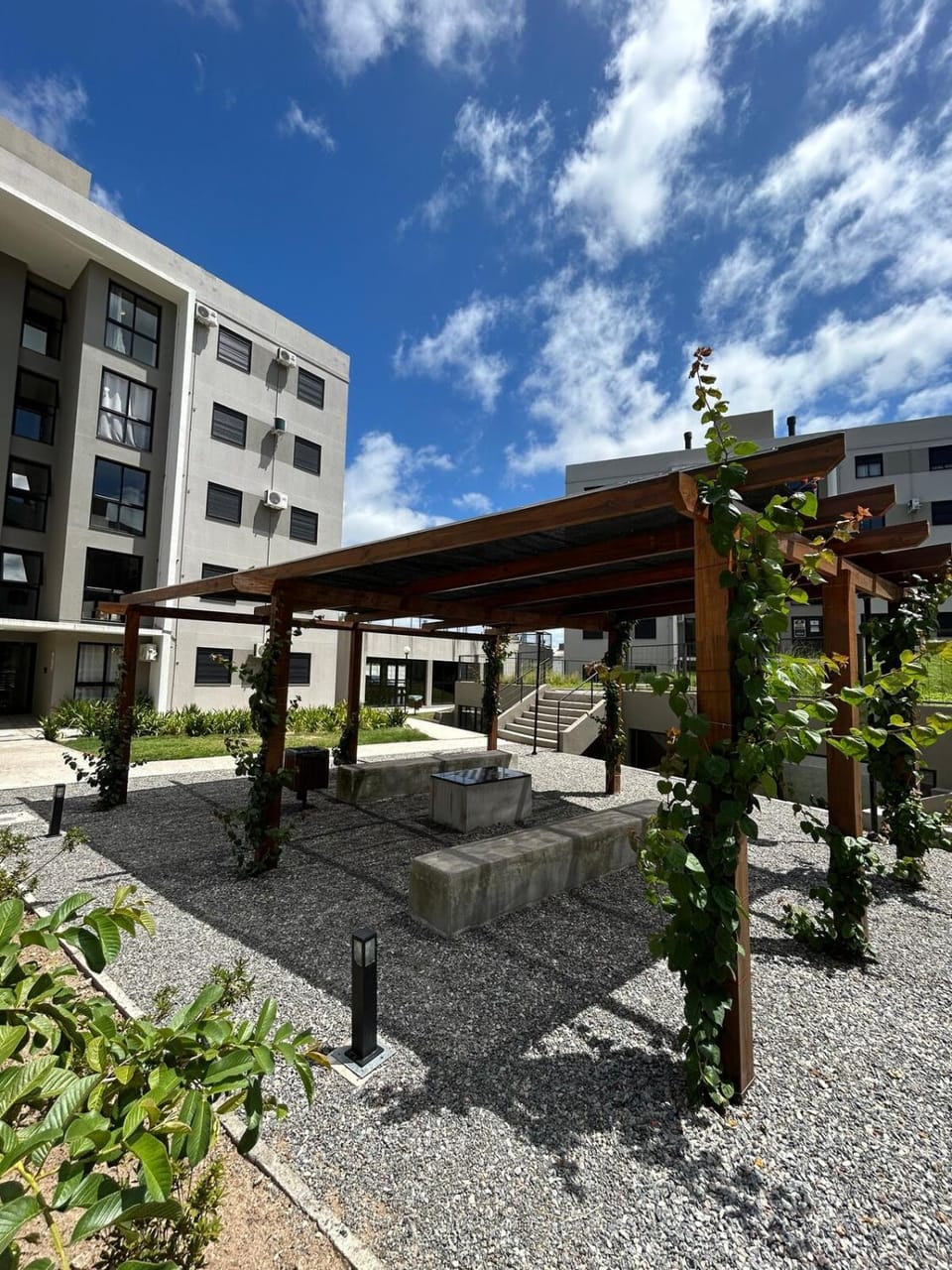 Property building, Spring, Day, Garden, Garden, Spa and wellness centre/facilities, Garden view