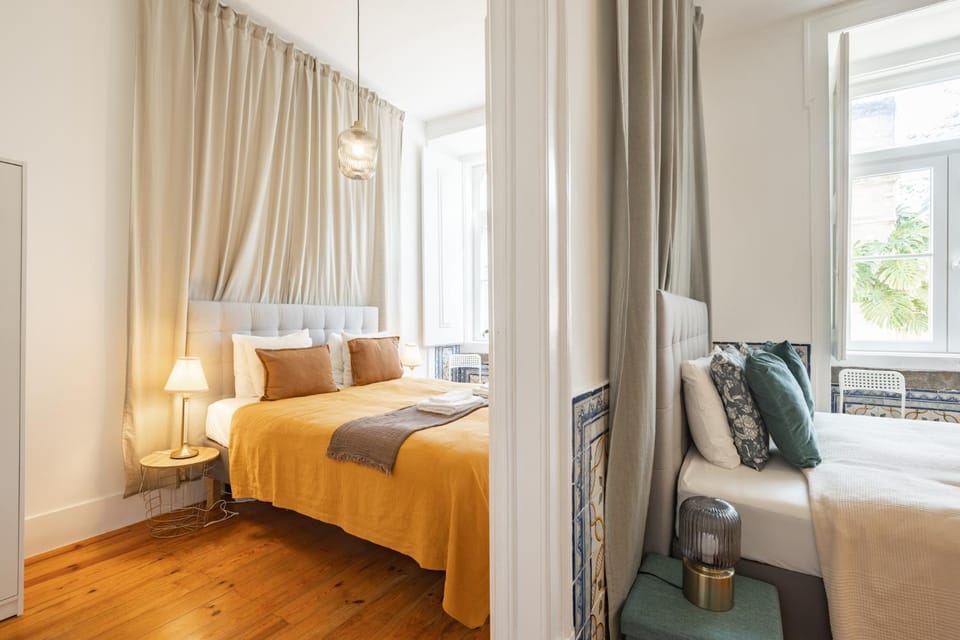 Heart of Lisbon Stylish Apt Sleeps 8 2 Bath Apartment in Lisbon