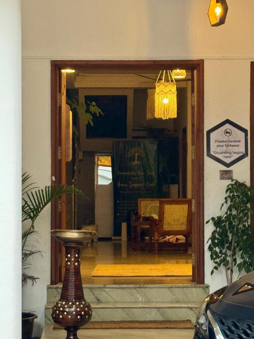 Earth Elements Room by Hexa Vacation rental in Thiruvananthapuram