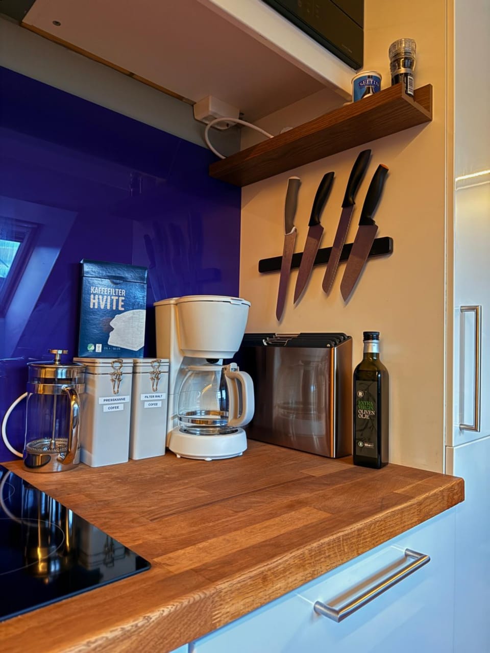 Coffee/tea facilities, Kitchen or kitchenette