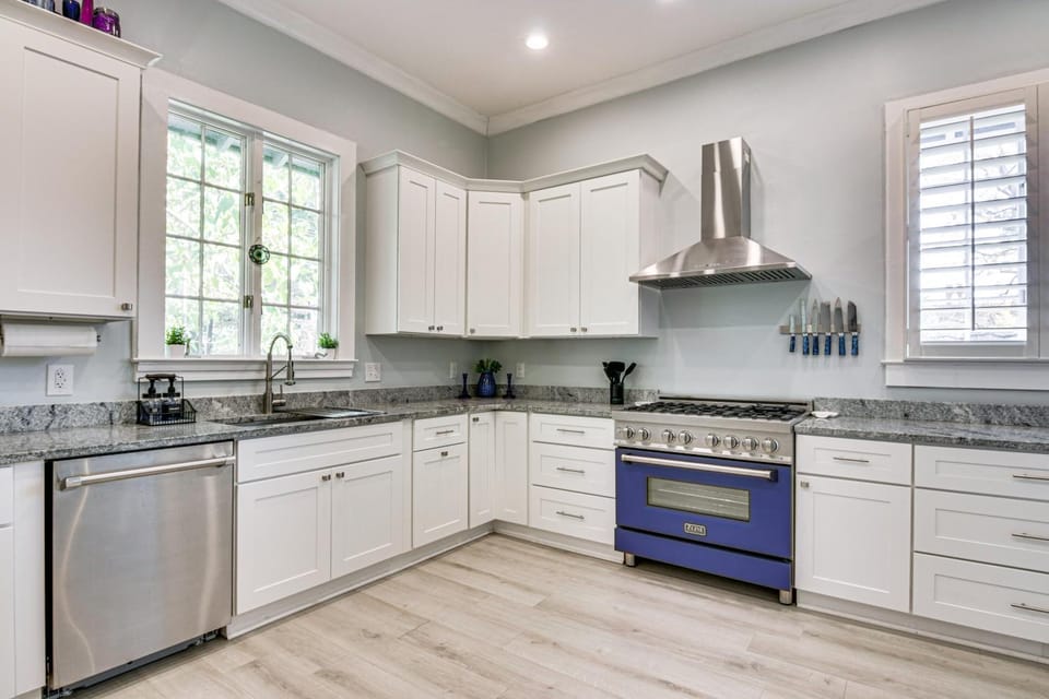 Walk to Coker University & Dtwn! Home w/ Game Room House in South Carolina