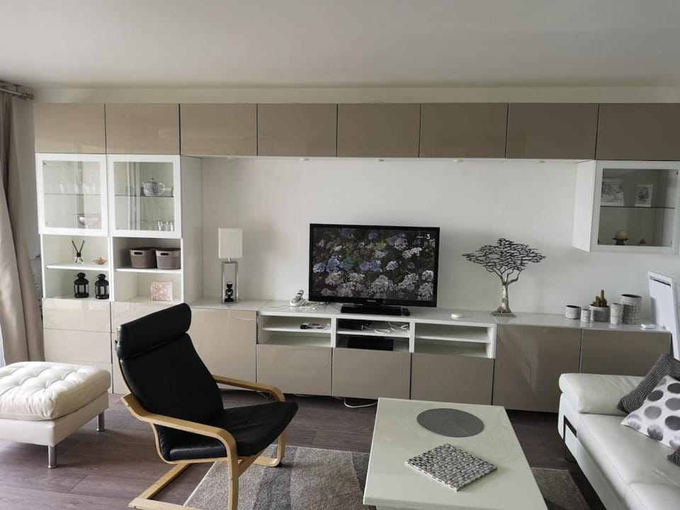 Appartement T3 6min a pied Gare RER A - Cinema Apartment in Cergy